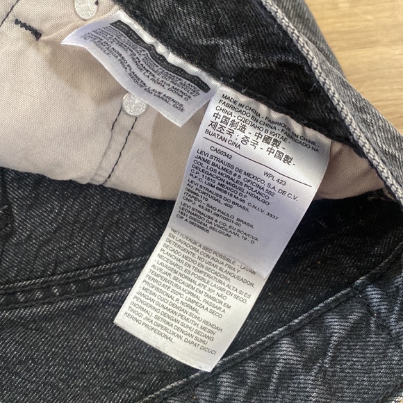 Levi’s High Rise Button Fly Cut-off Jean Shorts • Daisy Dukes • 26 - Picture 8 of 10